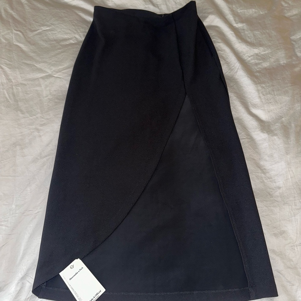Abercrombie Women's Skirt - Midi Length